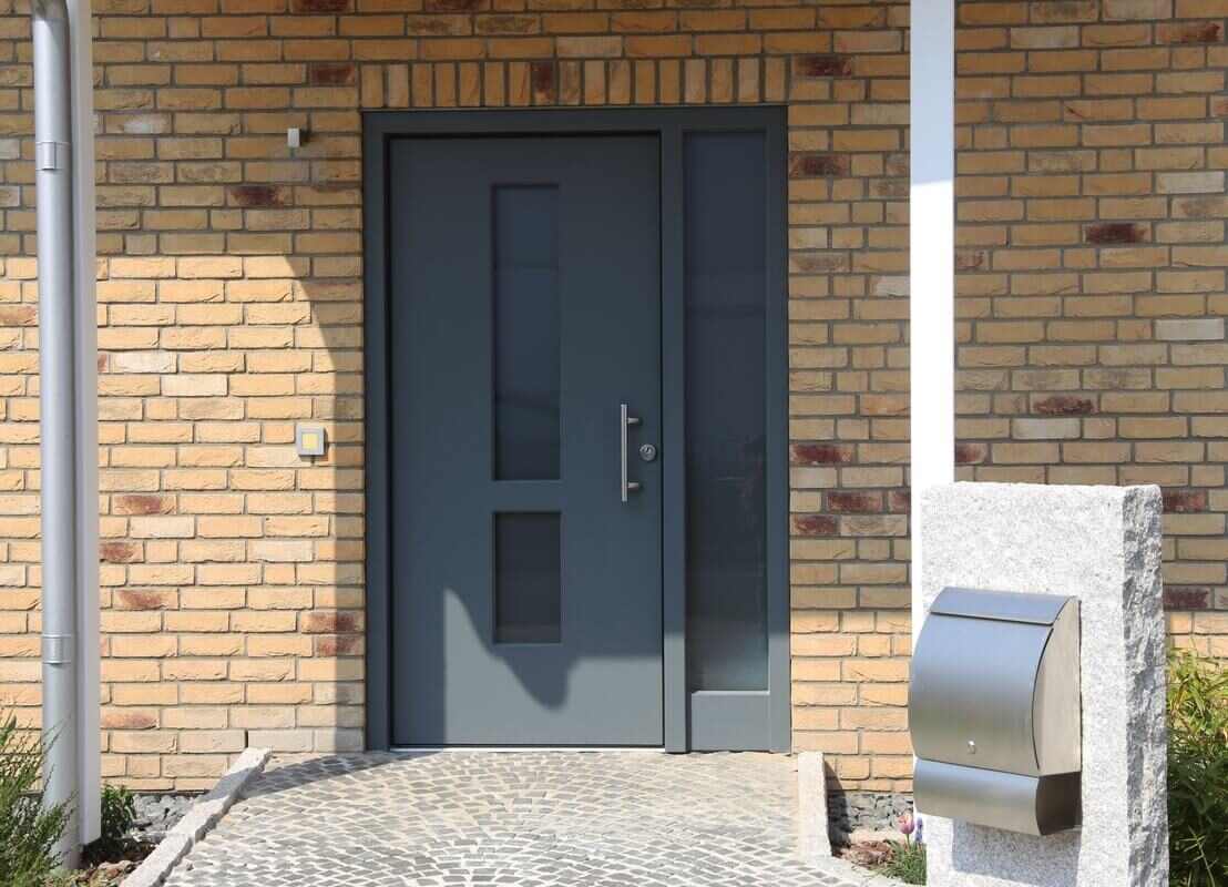 Porte d'entrée en aluminium robuste