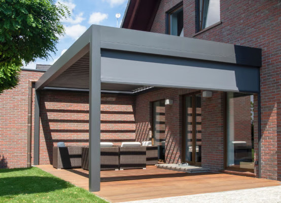 Pergola avec store